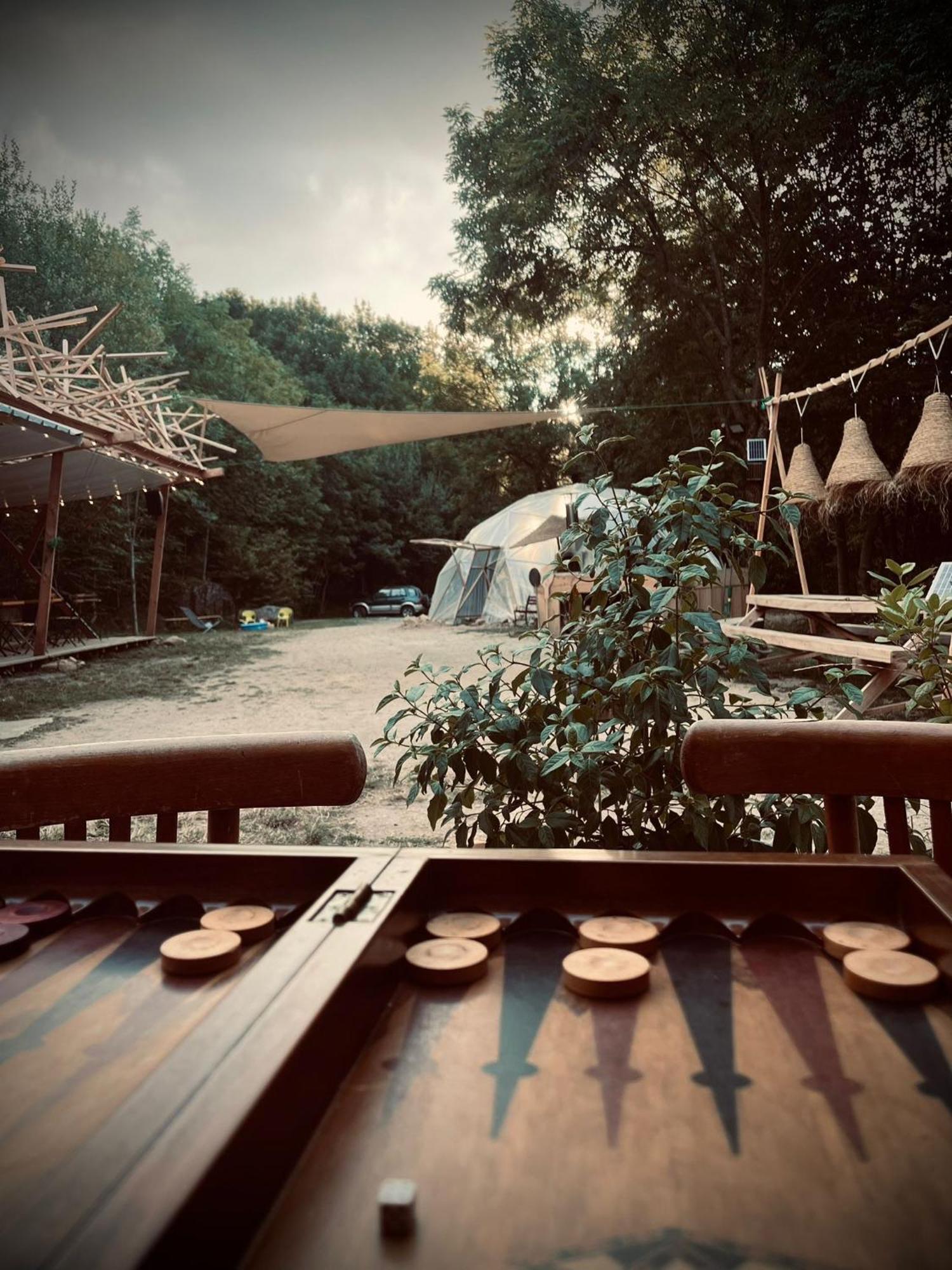 Le Travers Ajoux - Camping Gite Evenement 外观 照片