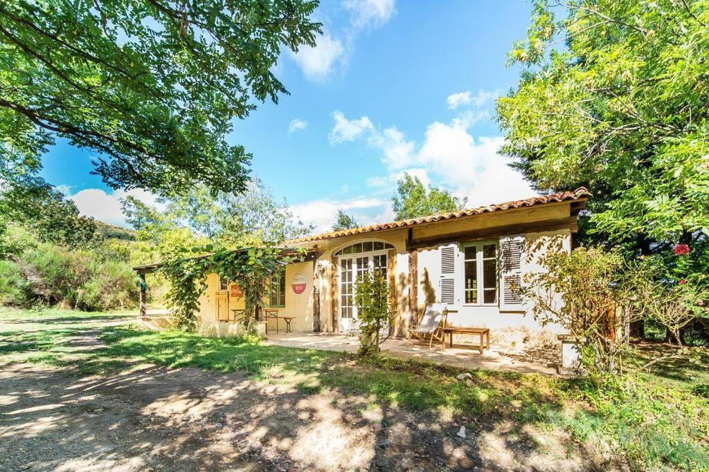 Le Travers Ajoux - Camping Gite Evenement 外观 照片